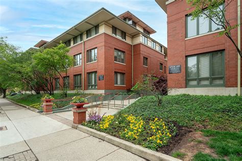 Photos And Video Of Oak Park City Apartments In Oak Park Il