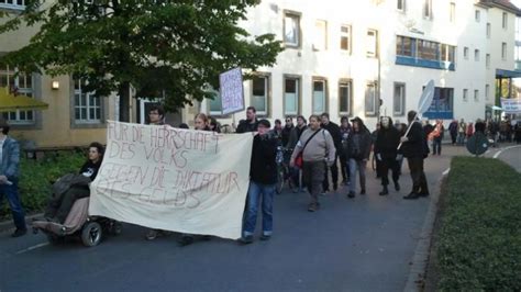 Weltweit Demonstrationen Gegen Finanzindustrie Teilnehmer Noz