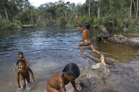 Brésil Le peuple Enawenê Nawê coco Magnanville Bresil Peuple