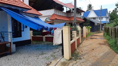 At Chalakudy Railway 5 Ct 3 Bhk House 35 Lakhs Only Chalakudy