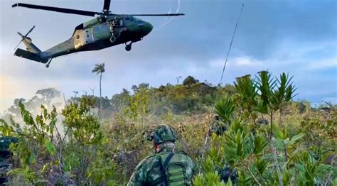 Fuerzas Militares Se “toman” El Plateado En El Cauca Se Libran Intensos Combates Con Las