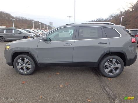 2020 Sting Gray Jeep Cherokee Limited 4x4 136342126 Photo 2