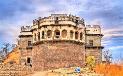 Heading To Aurangabad Making A Pitstop At Daulatabad Fort Is A Must