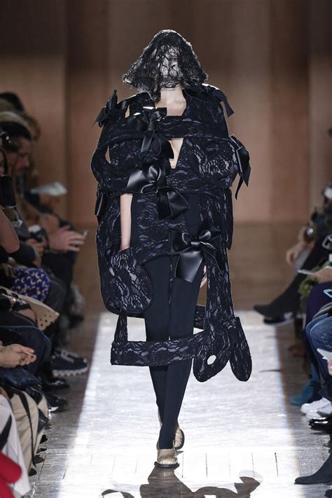 Comme Des Garcons Ready To Wear Fashion Show Collection Fall Winter