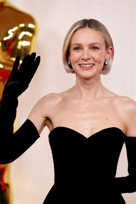 Carey Mulligans 2024 Oscars Gown Was A Recreation Of A 1951 Balenciaga