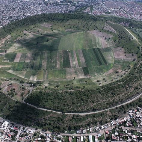 El irreal volcán Xico conocido como El ombligo del mundo México