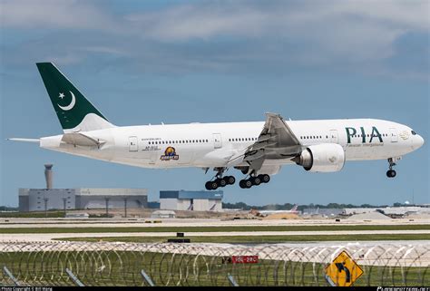 AP BGZ PIA Pakistan International Airlines Boeing 777 240LR Photo By