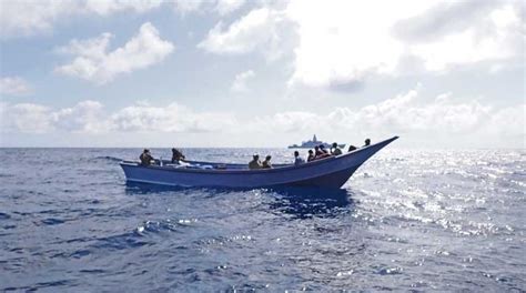 Nederlands Marineschip Onderschept Vier Drugsboten In Caribische Regio