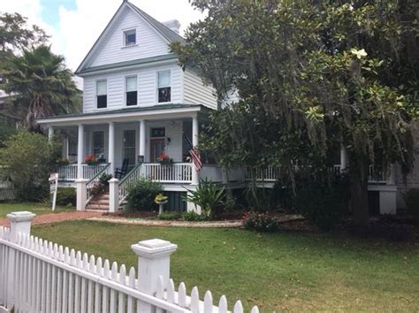 Beaufort Real Estate - Beaufort SC Homes For Sale | Zillow