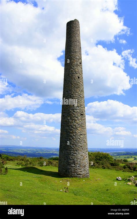 Kit Hill Cornwall Chimney Stack From Disused Mine Shafts Stock Photo