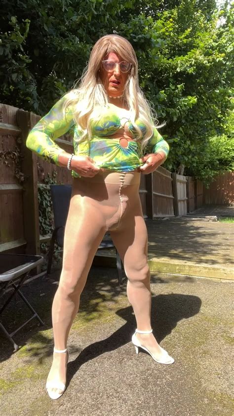 Amateur Crossdresser Kellycd In Sexy Pantyhose And Heels Nude Pics XHamster