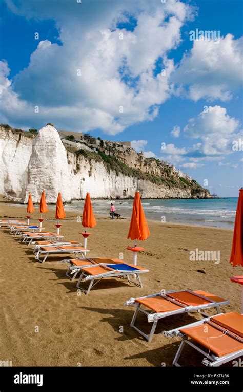 Vieste Beach Hi Res Stock Photography And Images Alamy