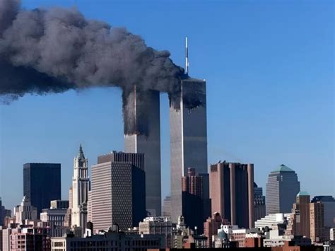 La Historia Detrás De La Foto Del Hombre Cayendo De Una De Las Torres