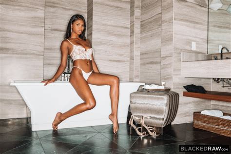 Nia Nacci Blacked Raw Porn Pic