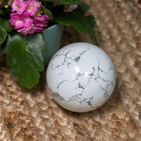 Howlite Meanings And Crystal Properties The Crystal Council