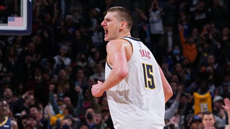 Estrela Do Denver Nuggets Nikola Jokic Vence Pr Mio Mvp Da Nba Pela