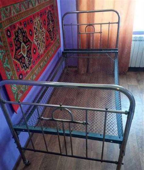 Старая железная кровать идеи - 85 фото