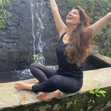 Sangeeta Bijlani Bold Photos 60 की उम्र में भी बेहद बोल्ड एंड ब्