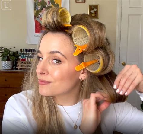 How To Use Velcro Hair Rollers To Get Voluminous Bouncy Curls Upstyle