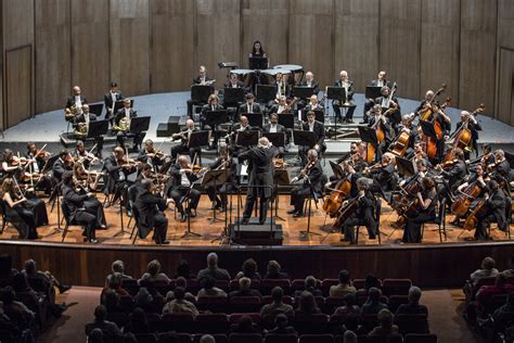 Em Turn Nacional Orquestra Petrobras Sinf Nica Apresenta No Teatro