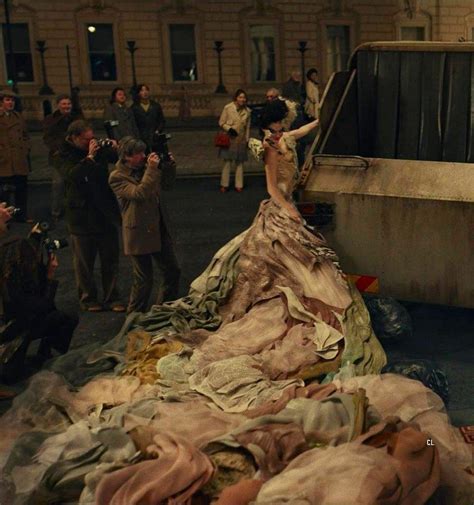 Costume Lovers 🎃 — Cruella De Vil Emma Stone Garbage Truck Dress