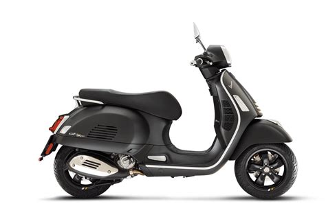 Motorrad Vergleich Vespa Gts 300 Super Tech 2022 Vs Vespa Gts 300 Hpe