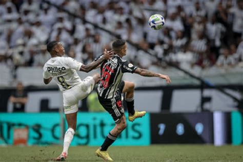 Paulinho Marca Duas Vezes E Atl Tico Mg Vence O Santos Na Estreia Da