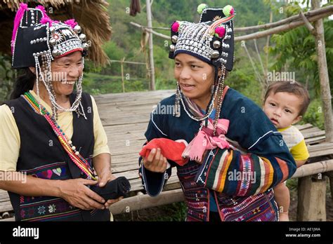 Akha People Hi Res Stock Photography And Images Alamy