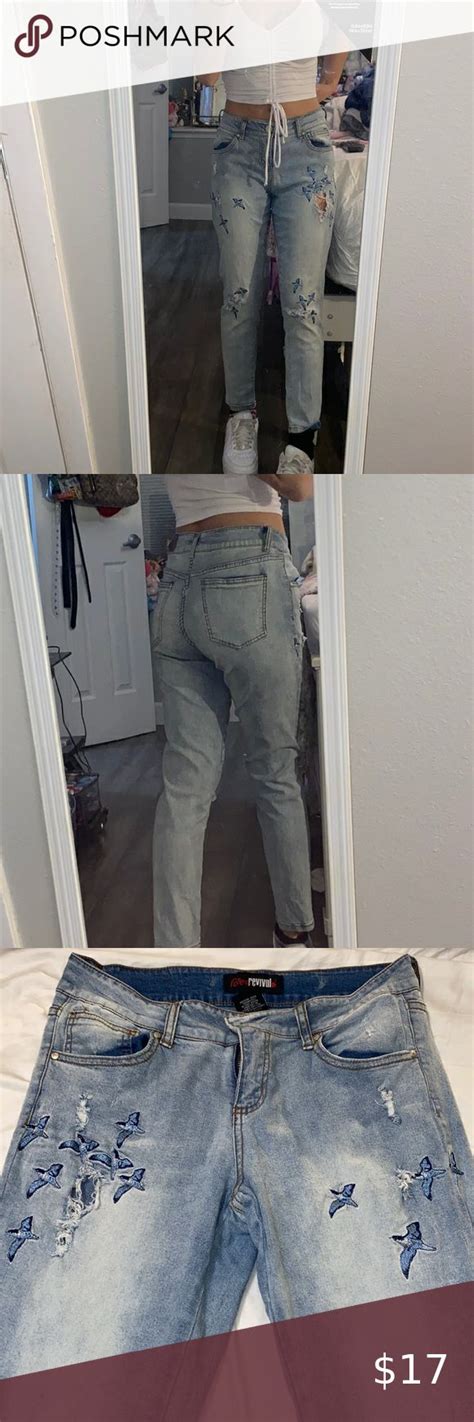 Light Wash Mom Jeans