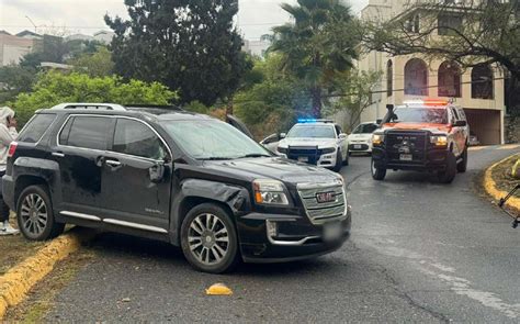 Camioneta Choca En La Colonia Las Brisas En Monterrey Telediario M Xico