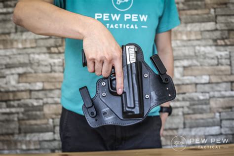 Holster Alien Gear Cloak Tuck 30 Review Pew Pew Tactical