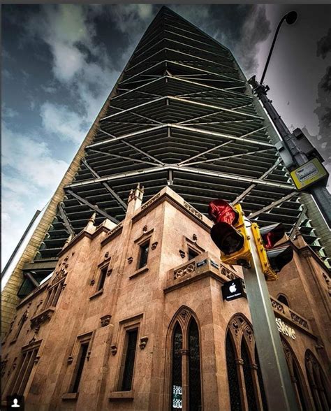 Arquitectura Construcciones Antiguas Se Integran A Modernos Edificios