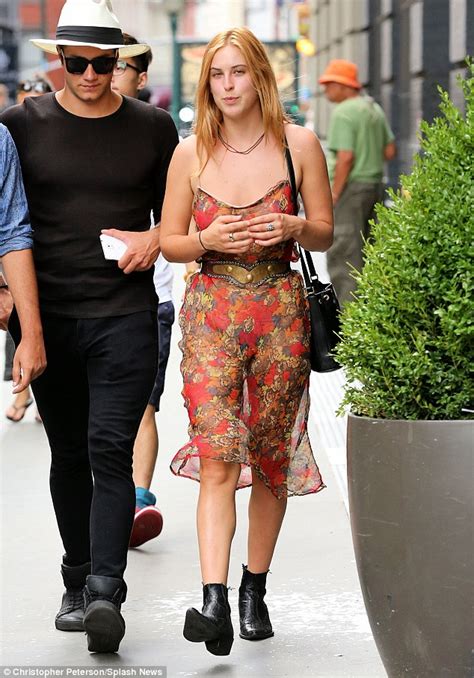 Scout Willis Wears See Through Dress For Nyc Shopping Trip Daily Mail Online