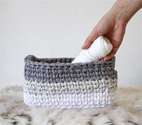 Ravelry Ombre Rectangle Basket Pattern By Jessica Venture