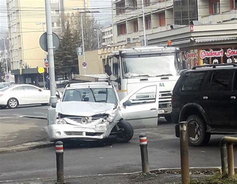 Imagini Accident Grav N Baia Mare N Urm Cu C Teva Minute Doua