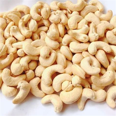 Baked White 210 Cashew Nut Grade W210 At Rs 730 Kg In Kalyan ID