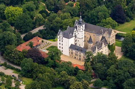 Wolfsburg Aus Der Vogelperspektive Palais Des Schloss In Wolfsburg Im