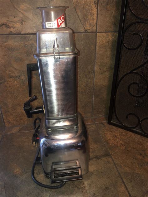 Vitamix 3600 Stainless Steel Juicer Blender Waction Dome Lid Model