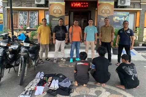 Tiga Pelaku Pencuri Motor Dan Barang Dagangan Pasar Ternyata Di Bawah