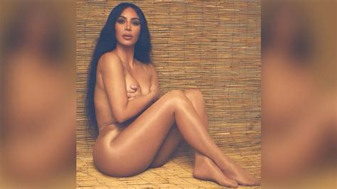 Did Kim Kardashian Go Complete Naked KUWTK Star Wears Nothing But Nude