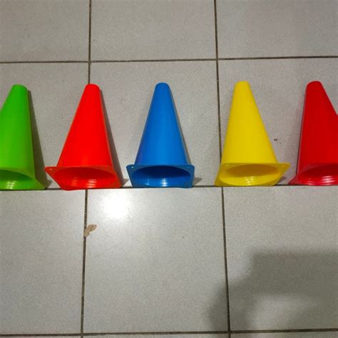 Jual Traffic Cone Cones Tinggi Rapat Isi Pcs Cm Tebal Pembatas