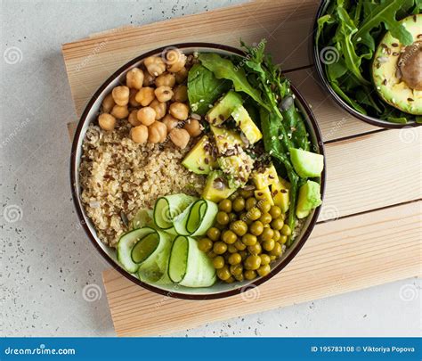 Healthy Vegetable Lunch From The Buddha Bowl With Quinoa Avocado Chickpeas Healthy Food Dish