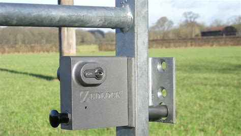 Zedlock Shows New Range Of High Security Gate Locks Farmers Weekly