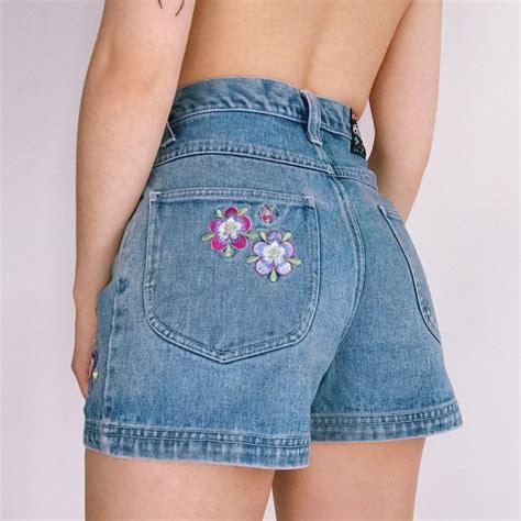 Pin By Nalani M On My Fashion Flower Denim Shorts Clothes Aesthetic