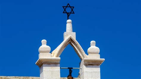 Alla Scoperta Della Puglia Ebraica Cantine Leuci Vini Kosher