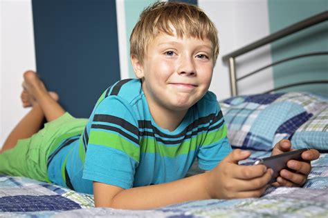Что подарить мальчику на 13 лет - 30 идей mums.ru