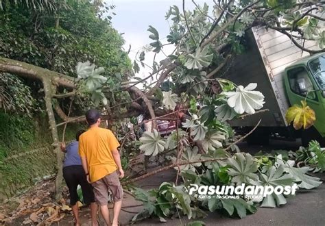 PASUNDAN POST Kritis Nasionalis Religius