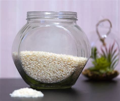 Aveia Em Flocos Saud Vel Do Arroz Comer Em Um Frasco De Vidro Que Est