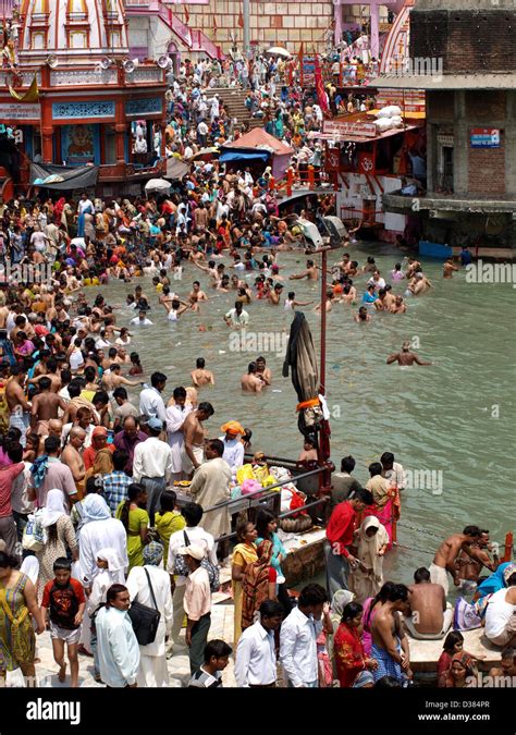 Haridwar Pilgrims Gather At The Third Shahi Snan Kumbh Mela In Har Ki