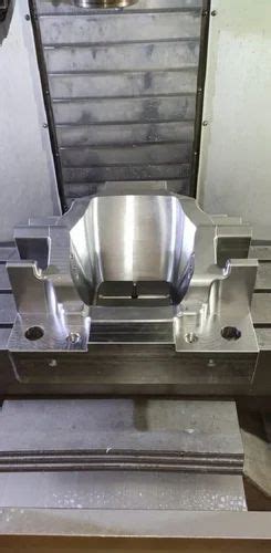 Stainless Steel Hot Runner Plastic Injection Mould At Piece In Gurugram